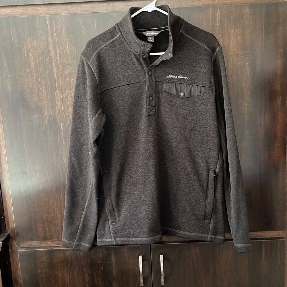 Eddie Bauer Snap Neck‎ Sweater Size Medium